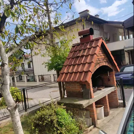 Nani Apartment Bihac