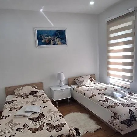 Nani Apartment Bihac